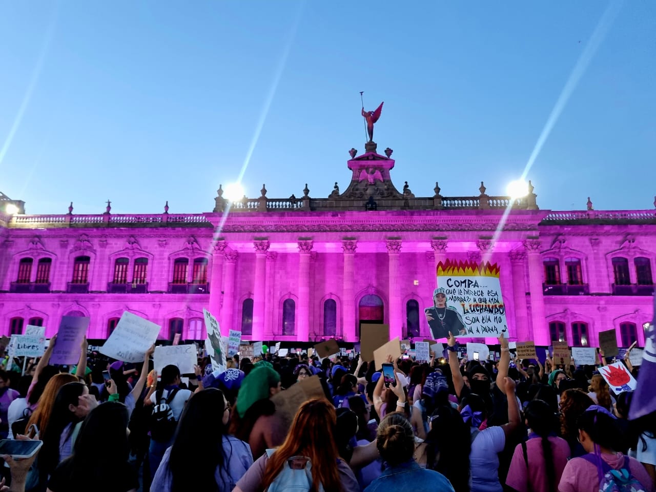 Urge OIT a generar una reforma profunda en la organización social del cuidado